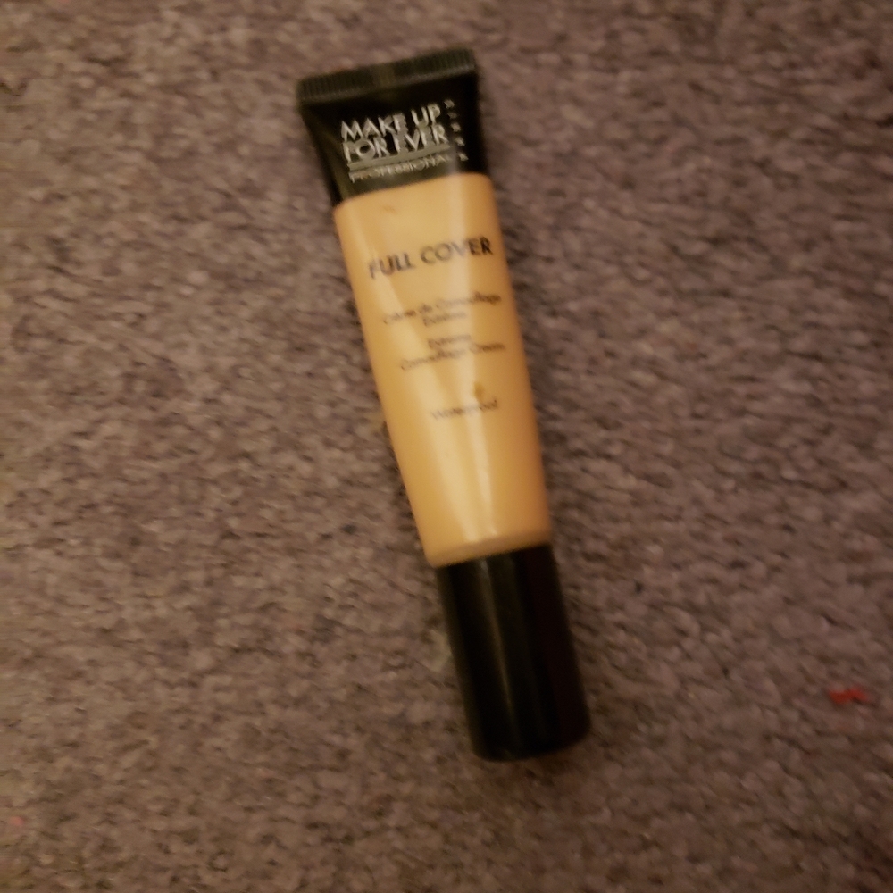 Concealer color 3
